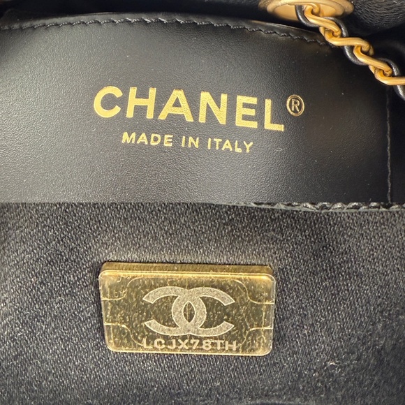 Sold on fashionreloved.com CHANEL 25 Mini Black Quilted Caviar Leather Bag - Picture 9 of 12